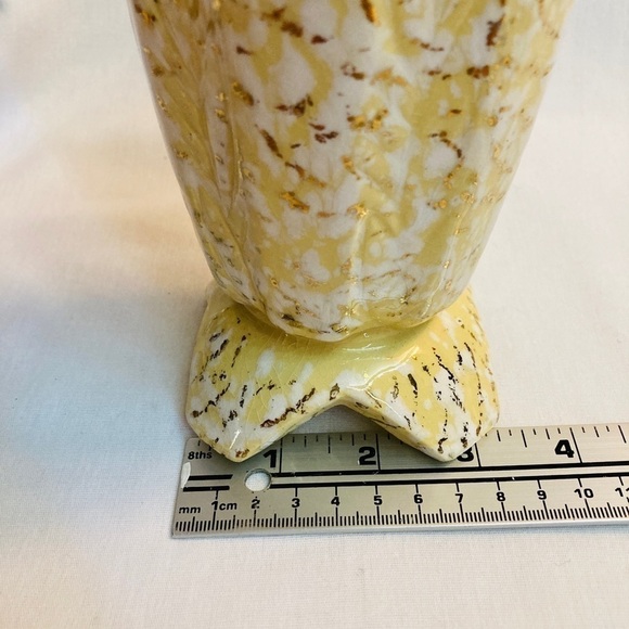 Savoy China art pottery vase footed urn shape 7.5" yellow  w/white gold splatter - Picture 5 of 5